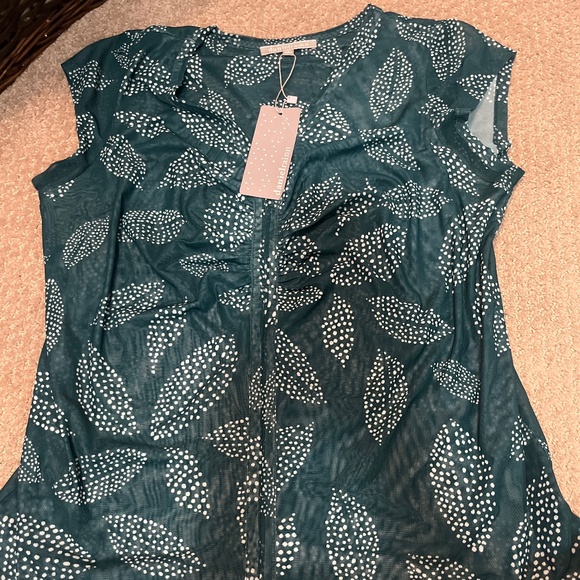 Women’s size 1x dress shirt with tags - Picture 1 of 1